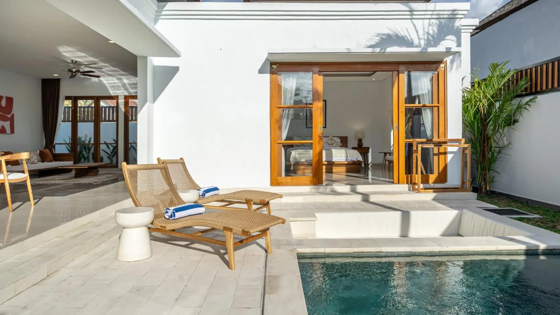 Special Offer! Elegant 2-Bedroom Villa With Large Pool In Canggu! Indonesia